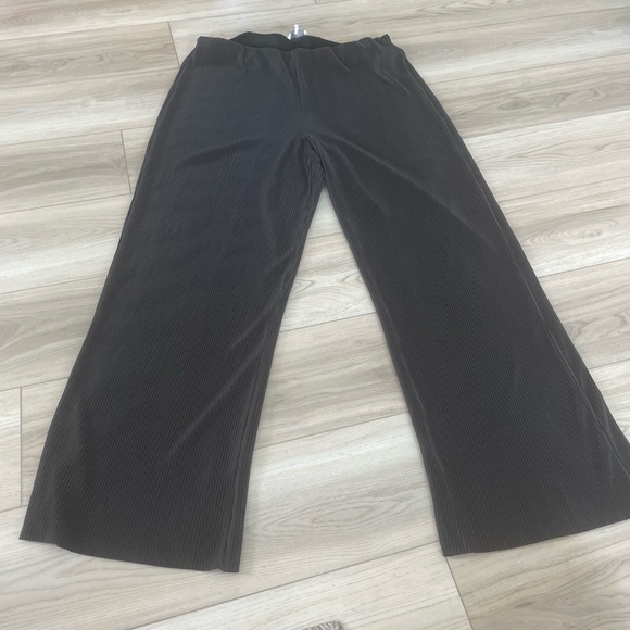 Wayf Pants - WAYF Black Wideleg Elastic Waist Pleated Pinstripe Trousers Pants Size XL